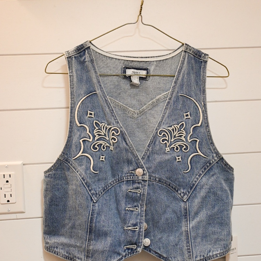 Forever 21 Western Embroidered Denim Vest NEW